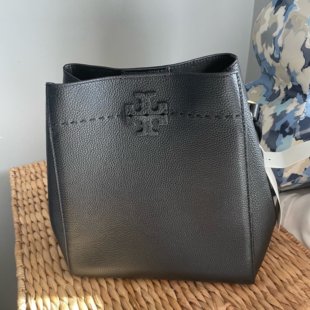 beautiful Tory Burch bag.